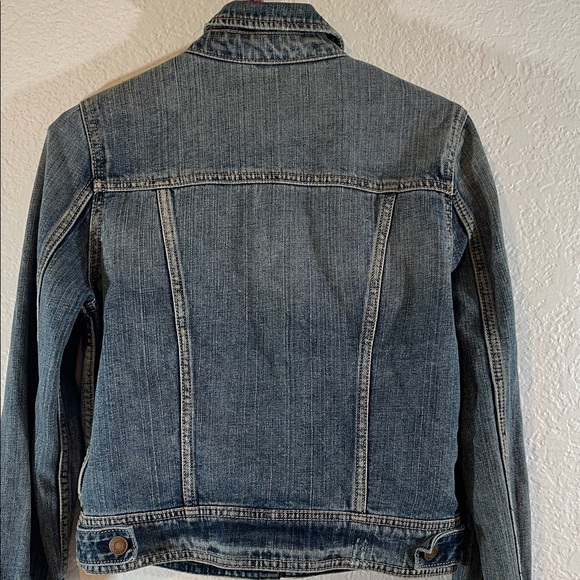American Eagle Womens Vintage Soft Denim Cropped Distressed Jacket Size Small - Picture 4 of 7